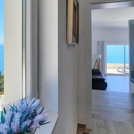 Blue Dream Pisak 펜션 마카르스카